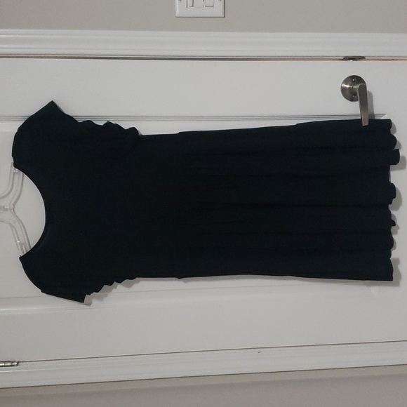 3/$35 NWOT Midi tiered ruffle sleeve dress - Picture 3 of 5